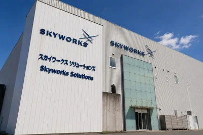 Skyworks Shares Surge 12% on Qorvo Debt Swap and SEC Filing
