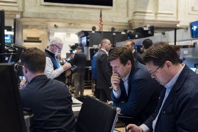 Small Caps Outperform as Tech Rally Loses Steam