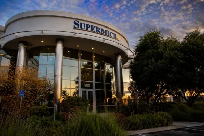 SMCI Stock Drops as $7B Financing Plan Raises Dilution Concerns