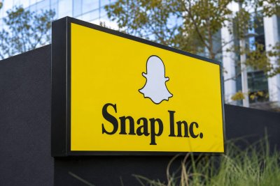 Snap Stock Falls 5% After Q1 Revenue Beat, Cautious Q2 Outlook, and End of Perplexity AI Deal
