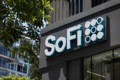 SoFi Launches AI Coach; Stock Climbs in Pre-Market Trading