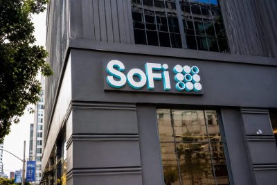 SoFi Launches Bank-Backed Stablecoin for Retail Users, Expanding Crypto Reach