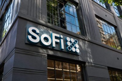 SoFi Stock Rebounds as Second Half Margin Targets Come into Focus