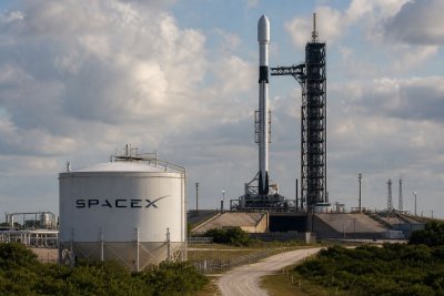 SpaceX Stock Rises as AI Spending Widens Cash Gap to $25B
