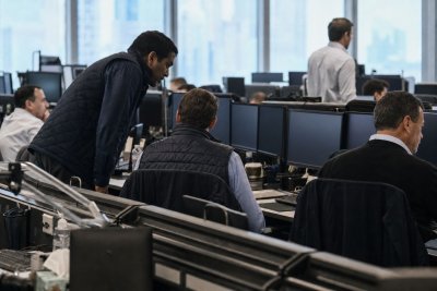 Stock Futures Slip as ADP Payrolls Miss; Oil Steadies Near $90