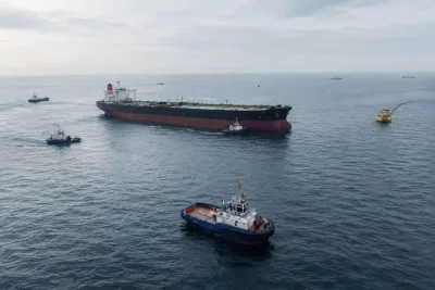 Strait of Hormuz Reopens, Oil Prices Tumble as Supply Fears Ease