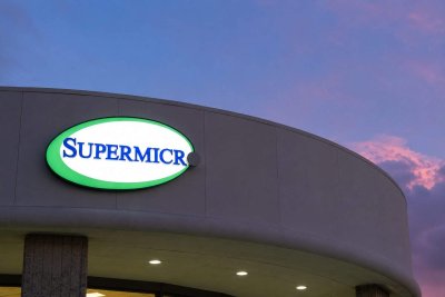 Super Micro Gains on New Nvidia AI Blueprints, Analyst Price Target Hike