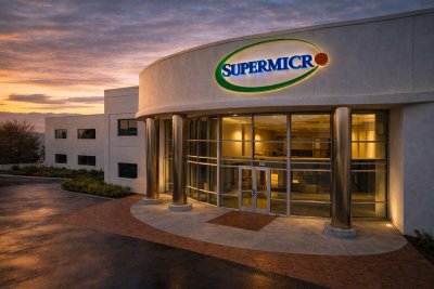 Super Micro Plunges on Co-Founder Charges Over AI Server Diversion