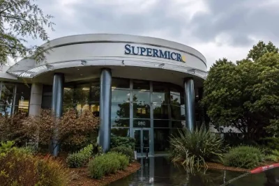 Super Micro Rebounds After $7B Fundraise for AI Server Orders