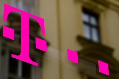 T-Mobile Restores Network After Outage, Churn Remains Key Risk