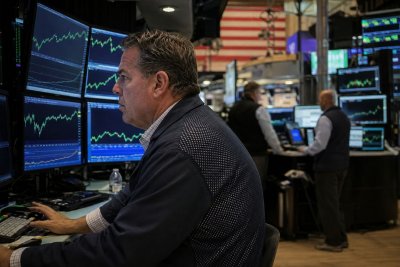 Tech-Led Rally Lifts Nasdaq 1.5% as Bond Yields Ease