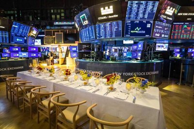 Tech-Led Rebound: Nasdaq Climbs 1.7% as Oil and Yields Ease