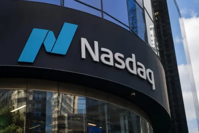 Tech Weakness Pressures Nasdaq Futures Ahead of Key Jobs Data