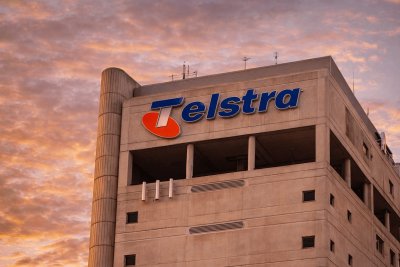 Telstra Gains Ahead of Key Earnings, Dividend Dates