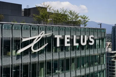 TELUS Dividend Cut Triggers 12% Stock Drop, Yield Parity with BCE