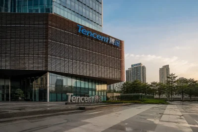 Tencent Shares Surge After $4.66B Bond Sale Draws Over $17B in Orders