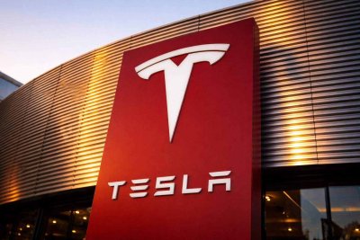 Tesla Activates First Semi Megacharger, 2026 Fleet Launch Looms