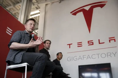 Tesla Plunges $214B on Spending Surge, Free Cash Flow Turns Negative