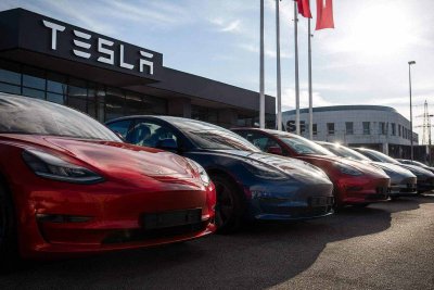 Tesla Recalls 218,868 Vehicles in US; European FSD Approval Stalls