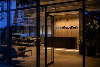 Trade Desk Shares Slide 4.4% on 15% Job Cuts; Cost Savings Unclear