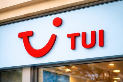 TUI Shares Retreat on Summer Booking Softness Despite Strong Q1 Performance