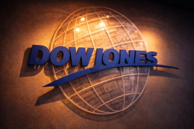 U.S. Futures Hold Steady Ahead of Key Jobs, Inflation Data After Dow Hits 50,000