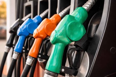 U.S. Gasoline Prices Surge to $4.229, Outlook Points Higher Amid Supply Squeeze