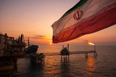 U.S. Weighs Sanctions Waiver to Unlock 140M Barrels of Iranian Oil