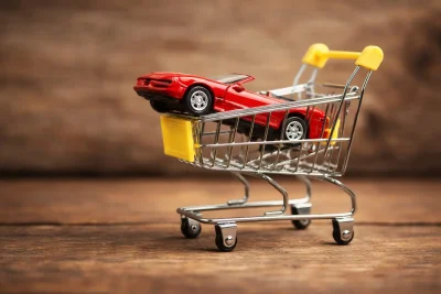 UK Auto Market Hits 22-Year February High, But EV Adoption Lags Mandate