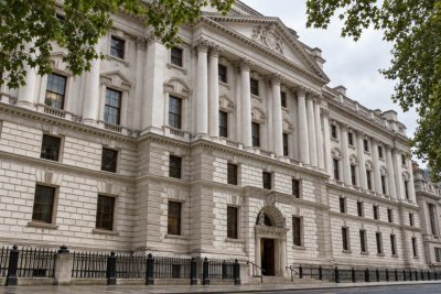 UK Budget Proposal: £600 Tax Relief for Workers, 45% CGT for Investors