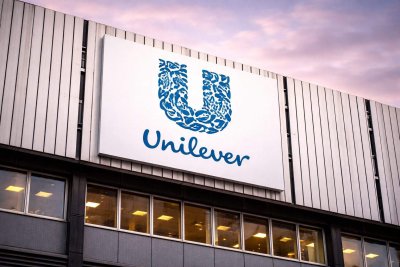Unilever Shares Gain as CEO Share Sale Disclosed, Focus Shifts to Growth Outlook