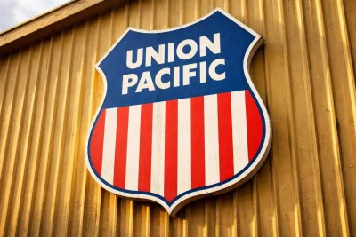 Union Pacific Warns It May Walk Away From $85 Billion Norfolk Southern Deal Amid Regulatory Hurdles