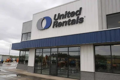 United Rentals Soars on Record Q2, Lifts Full-Year Outlook