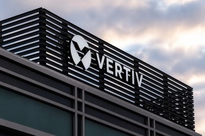 Vertiv Q1 Surges on AI Demand, Lifts 2026 View; Stock Dips on In-Line Q2 Guide