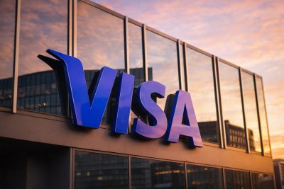 Visa Shares Dip Amid Economic Data Watch, Payment Peers Follow Lower