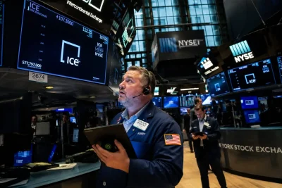 Wall Street Set for Normal Session; Bond Market Closes Early for Memorial Day