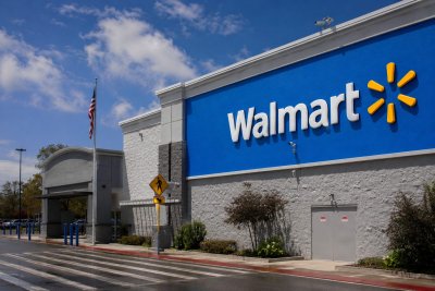 Walmart's $42 Billion Market Cap Wipeout Raises Ad Revenue Questions