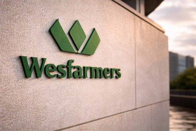 Wesfarmers Gains Ahead of Earnings as Consumer Sentiment Weakens