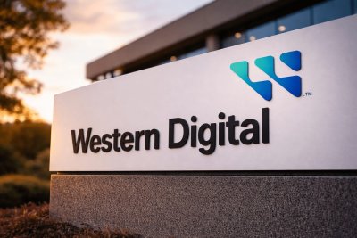 Western Digital Rises on $3.17B SanDisk Stake Sale to Cut Debt