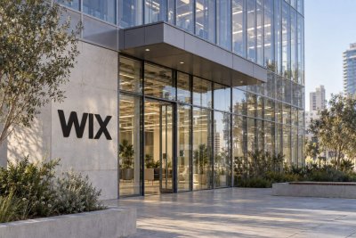 Wix Shares Dip 1.8% as AI Cost Savings Fuel User Acquisition Push