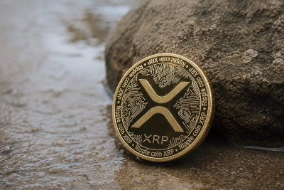 XRP Falls Below $1.15 as Whale Distributions Outweigh ETF Inflows