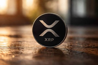 XRP Retreats Amid Geopolitical Jitters Despite Strong Fund Inflows