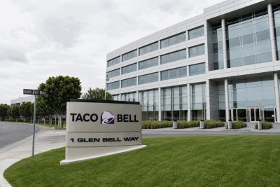 Yum Brands Tumbles 15% as Taco Bell Faces Post-Recall Demand Test
